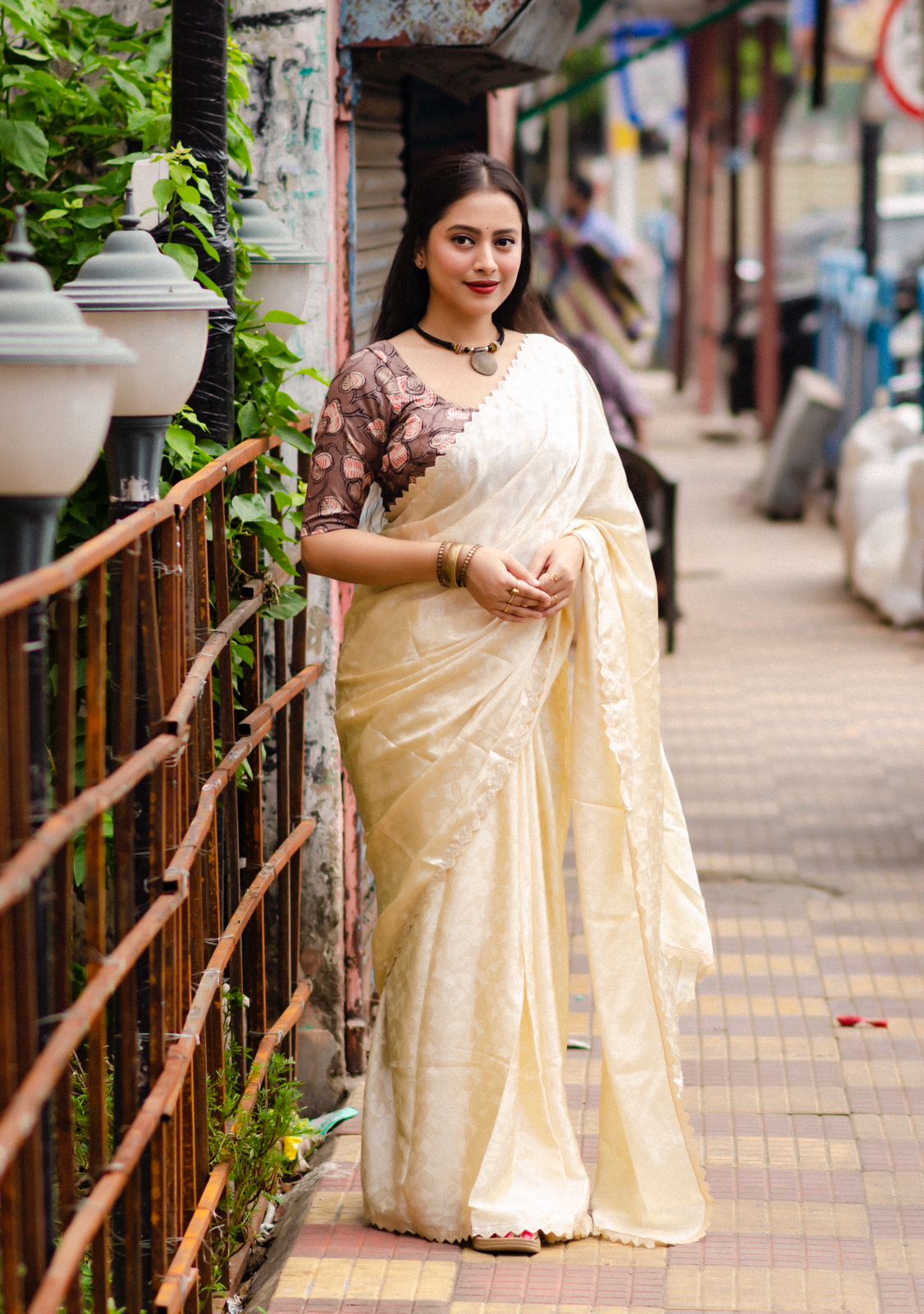 Soft Crepe Silk All Over Mango Woven Design With Cut Work Border Saree