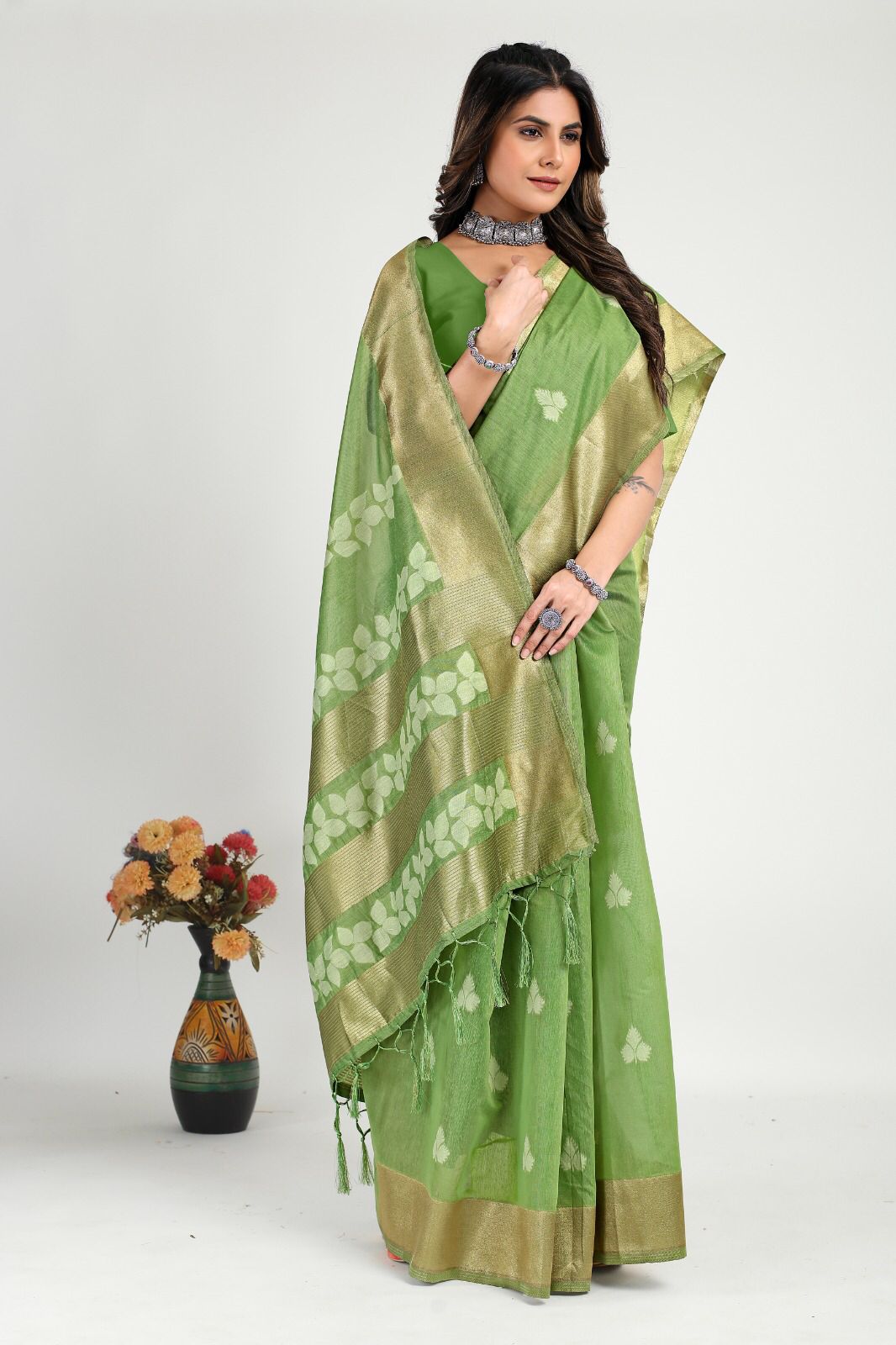 Pure Linen Silk Zari Meenakari Weaved With Tassels On Pallu Saree