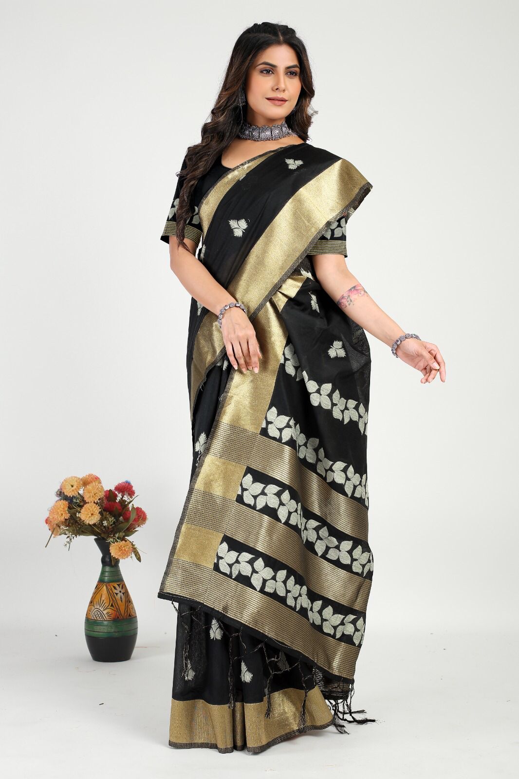 Pure Linen Silk Zari Meenakari Weaved With Tassels On Pallu Saree