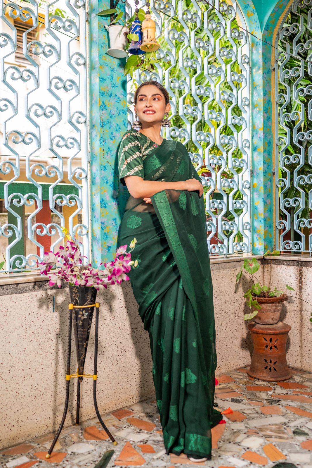 Pure Viscose Georgette Boota Pattern With Satin Brasso Border Saree