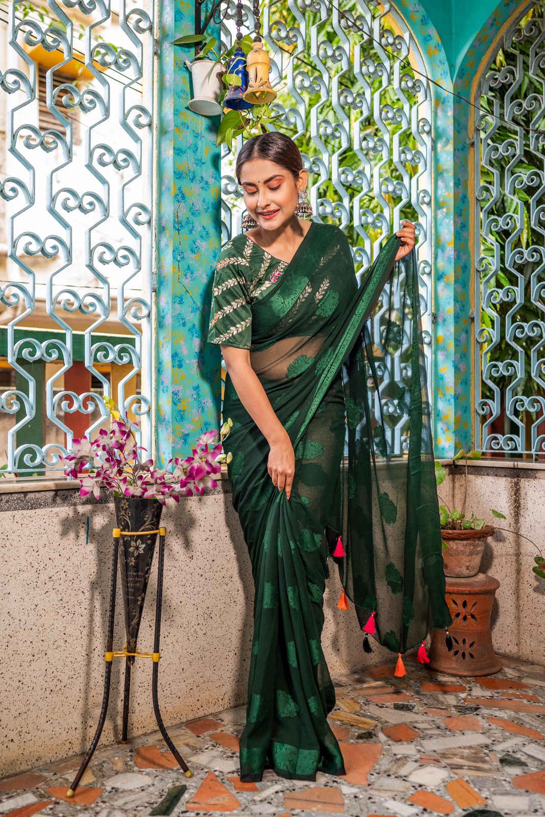 Pure Viscose Georgette Boota Pattern With Satin Brasso Border Saree