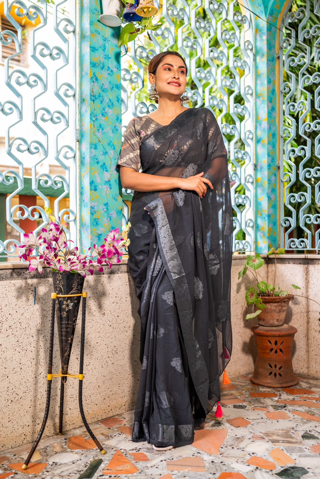 Pure Viscose Georgette Boota Pattern With Satin Brasso Border Saree