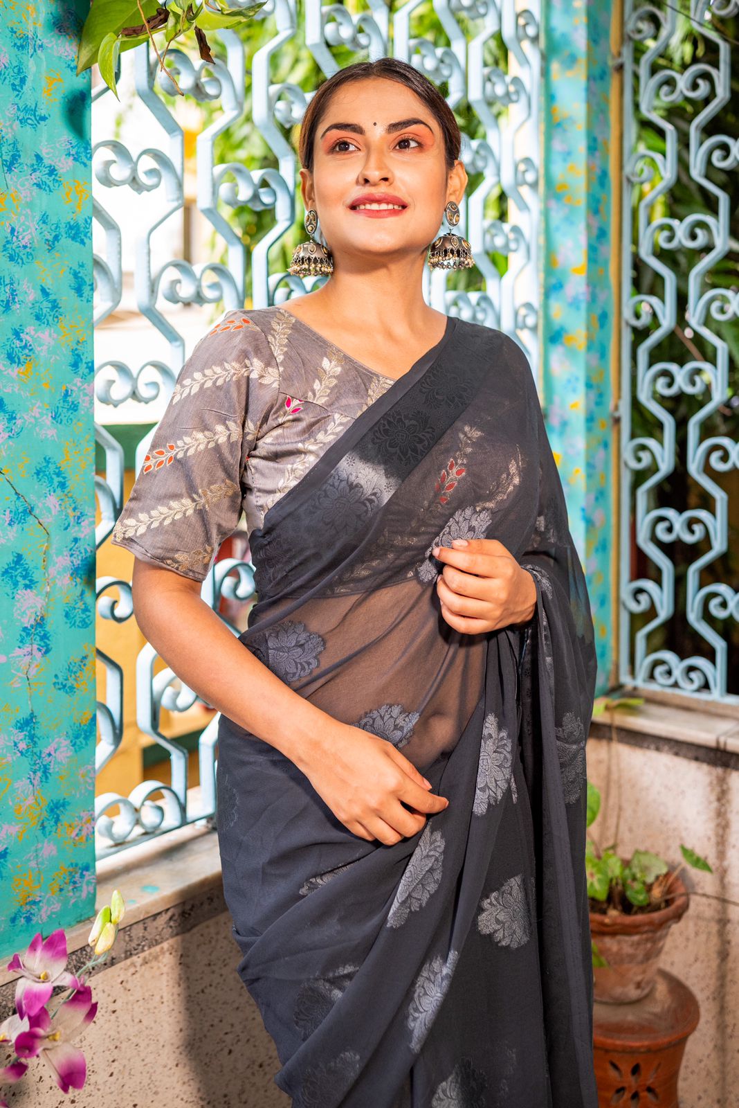 Pure Viscose Georgette Boota Pattern With Satin Brasso Border Saree