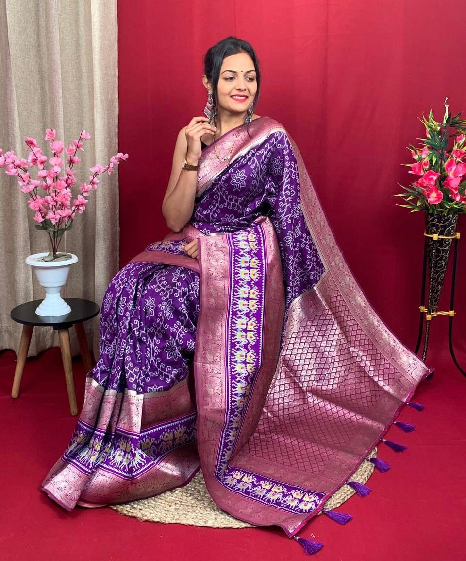 Pure Banarasi Patola Silk Rich Zari And Meenakari Weaved Body Pallu Saree