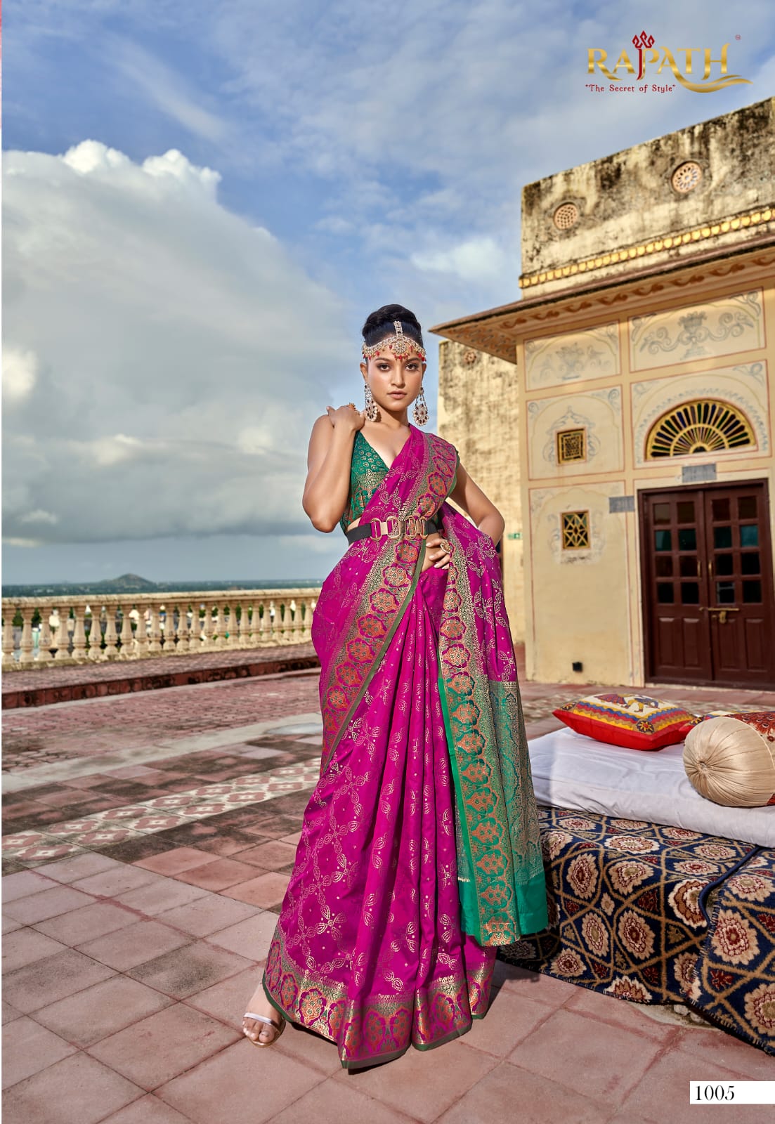 Pure Banarasi Silk Patola All Over Lehariya Zari Weaved Body Rich Pallu Saree