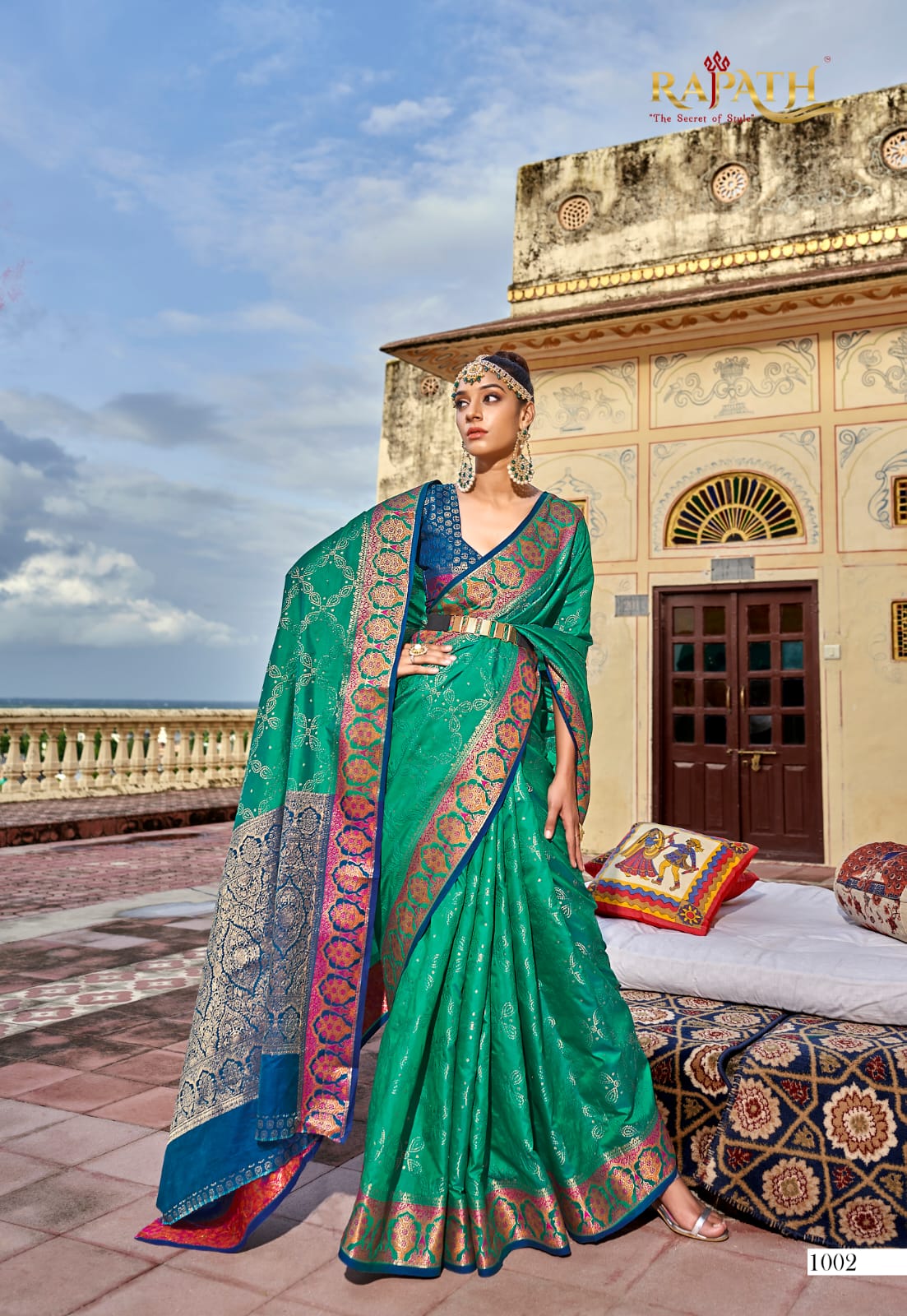 Pure Banarasi Silk Patola All Over Lehariya Zari Weaved Body Rich Pallu Saree