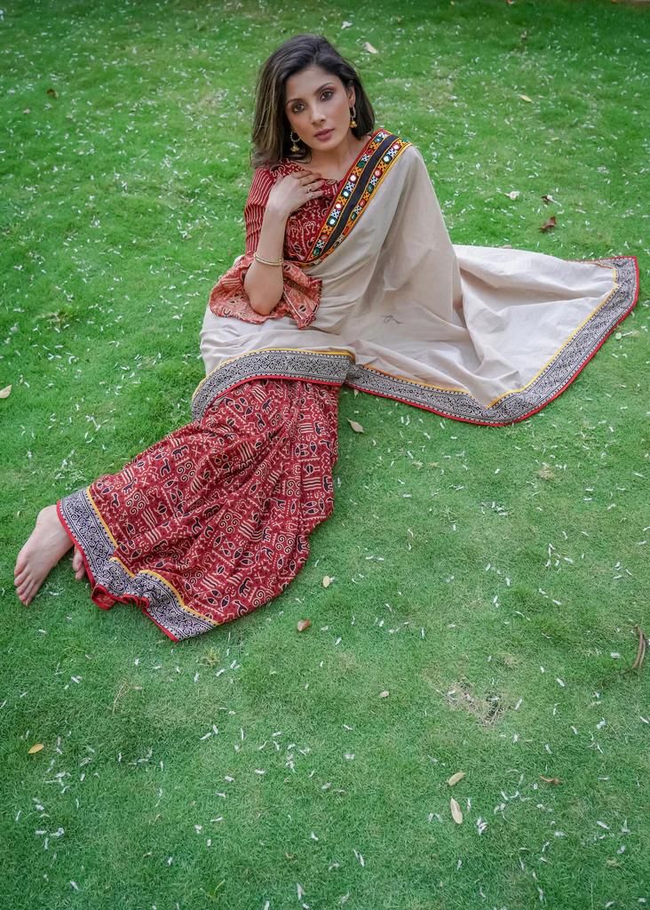 Maroon Modal Silk All Over Digital Printed With Unstitched Blouse Saree