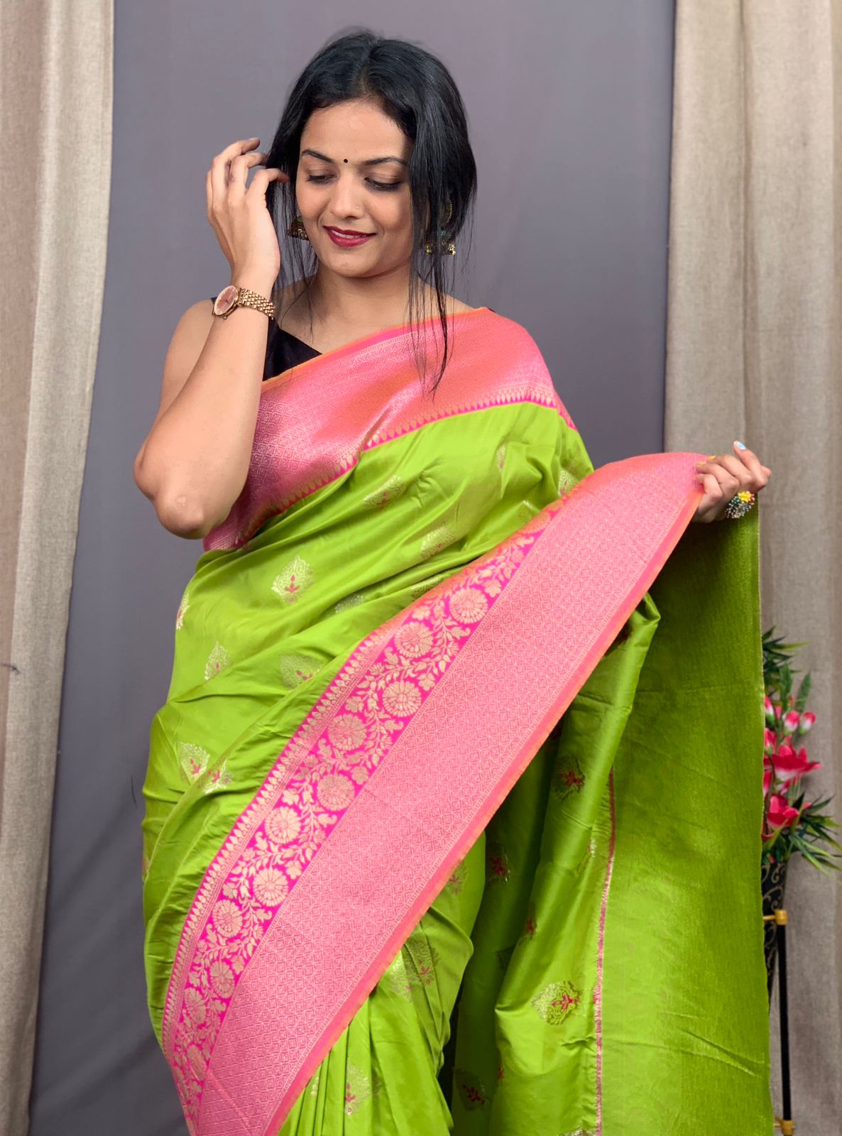 Pure Banarasi Silk Rich All Over Zari Weaved Boota Rich Weaved Pallu Saree