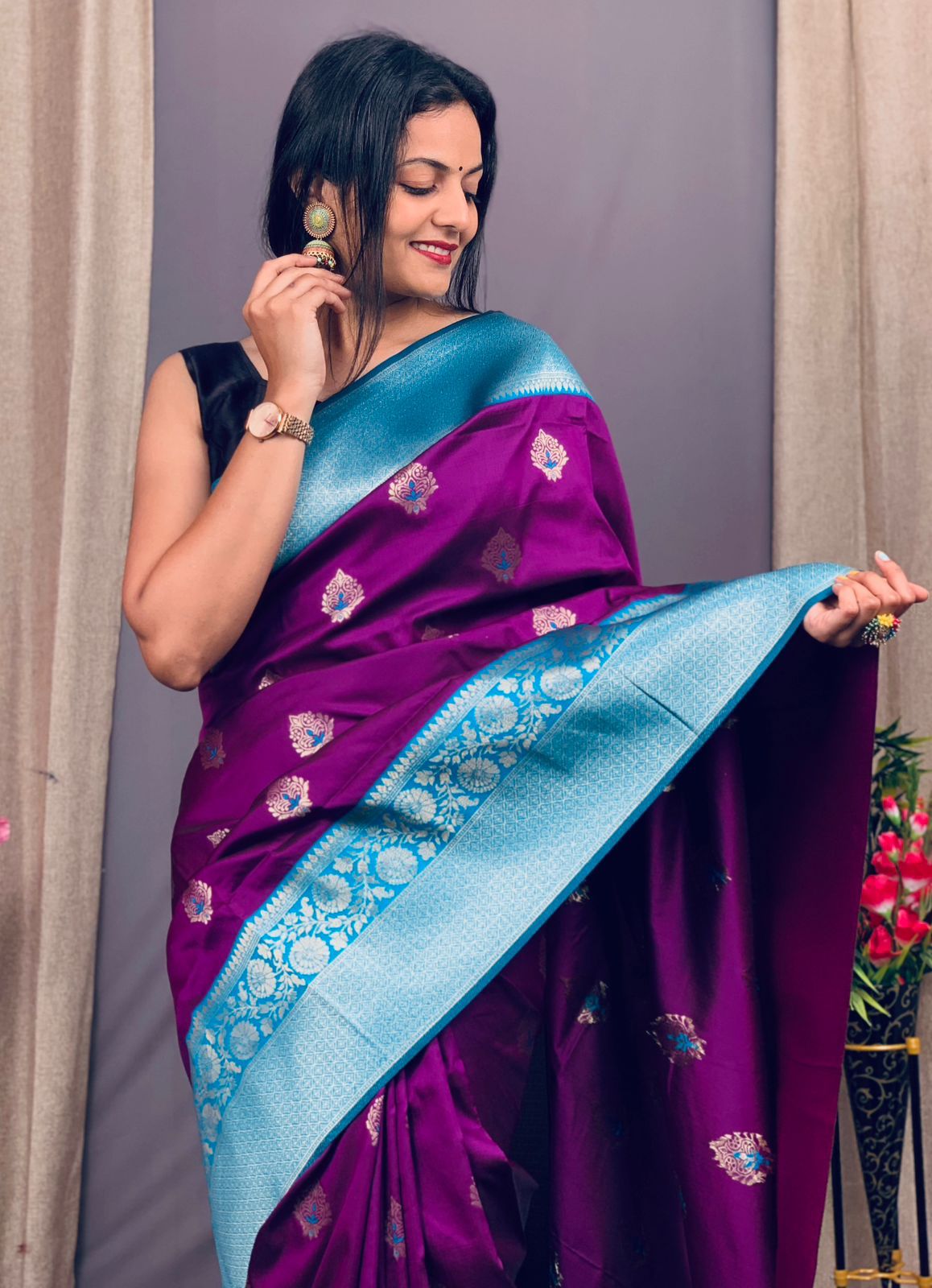 Pure Banarasi Silk Rich All Over Zari Weaved Boota Rich Weaved Pallu Saree