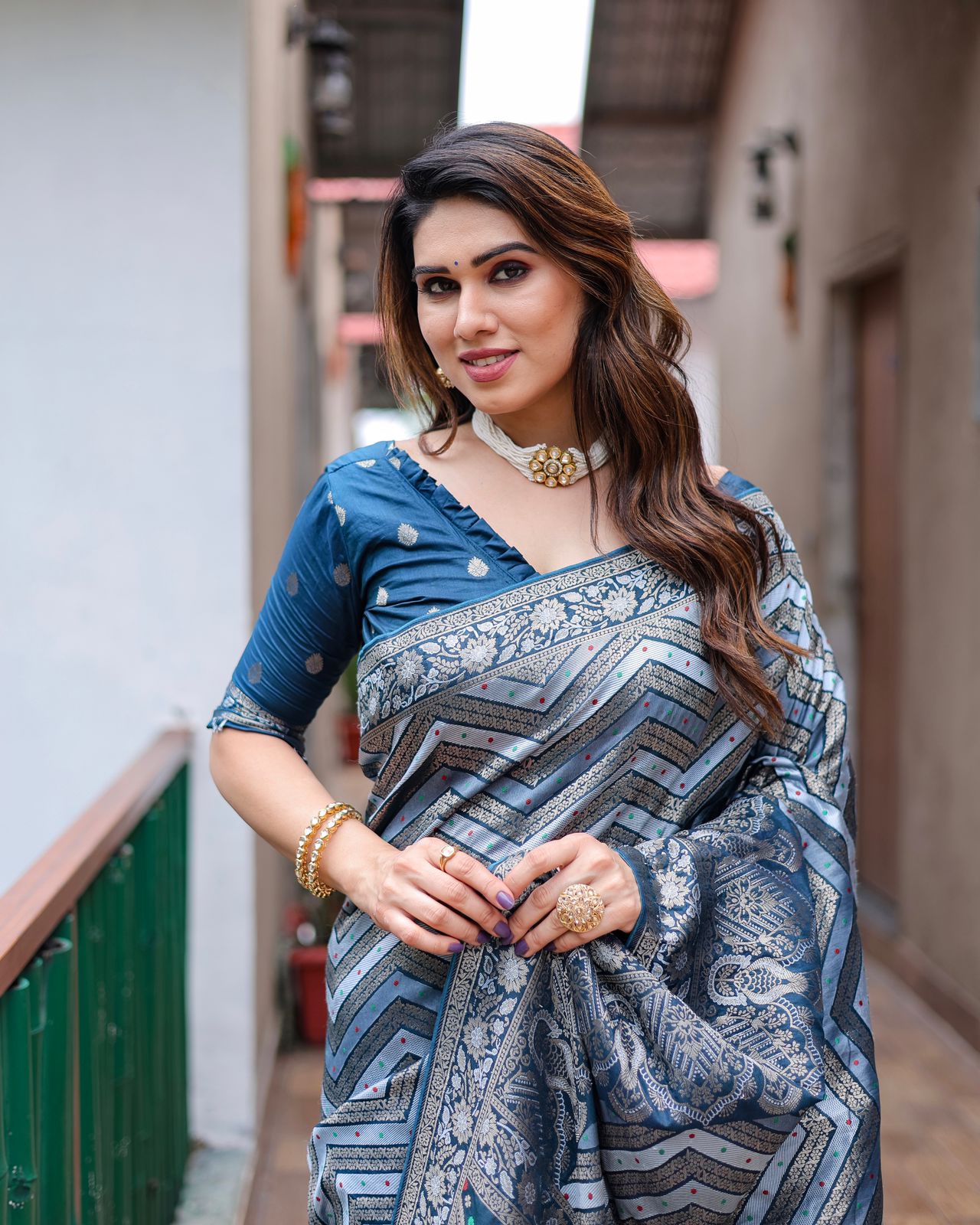 Pure Kanjivaram Silk Pattu Rich Zari Meenakari Lehariya Weaved Rich Pallu Border Saree