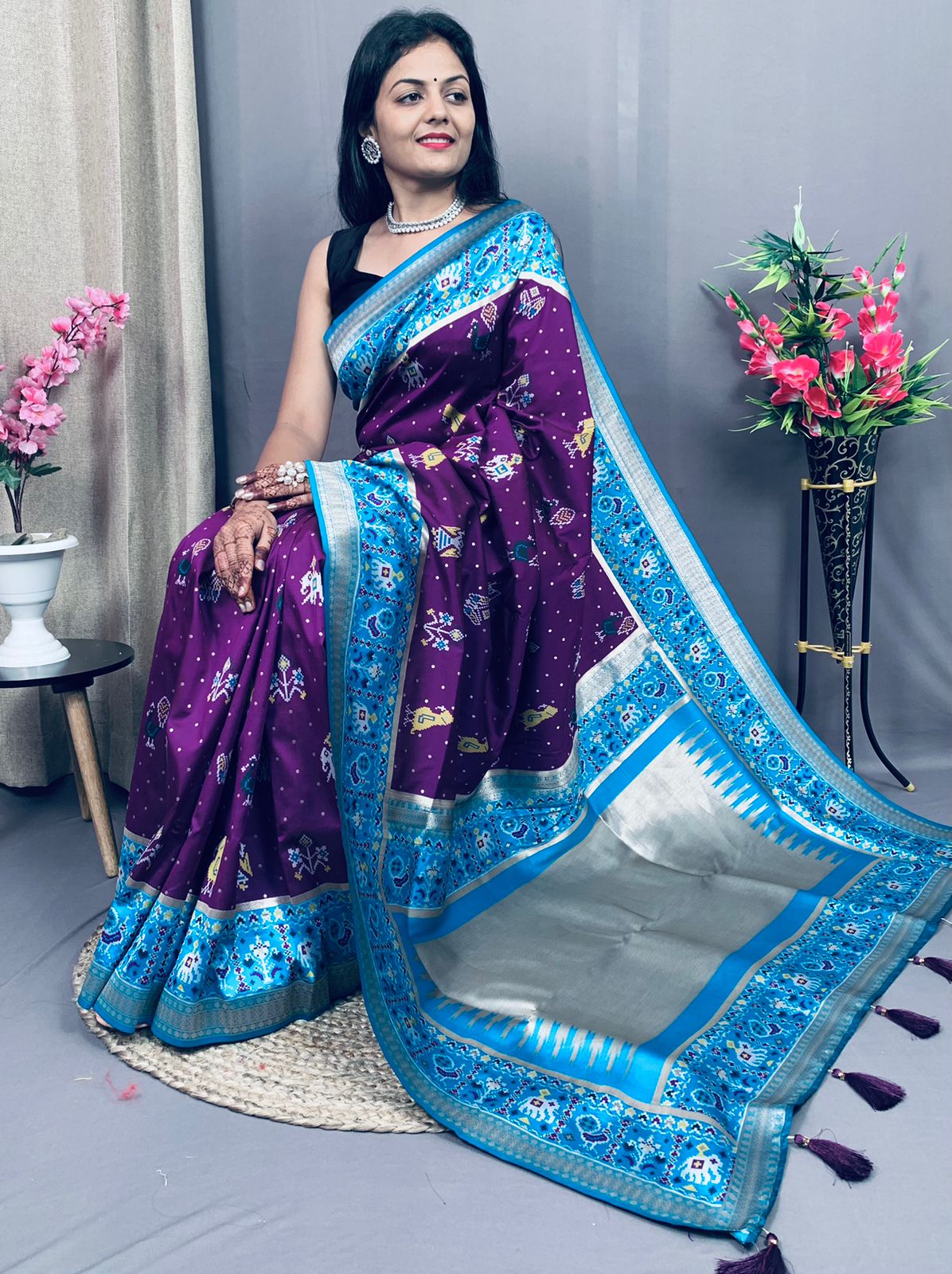 Pure Banarasi Patola Silk Rich Zari And Meenakari Weaved With Brocade Blouse Saree