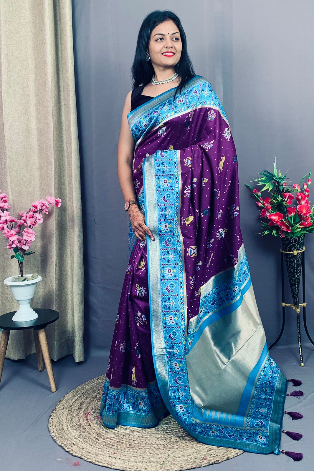 Pure Banarasi Patola Silk Rich Zari And Meenakari Weaved With Brocade Blouse Saree