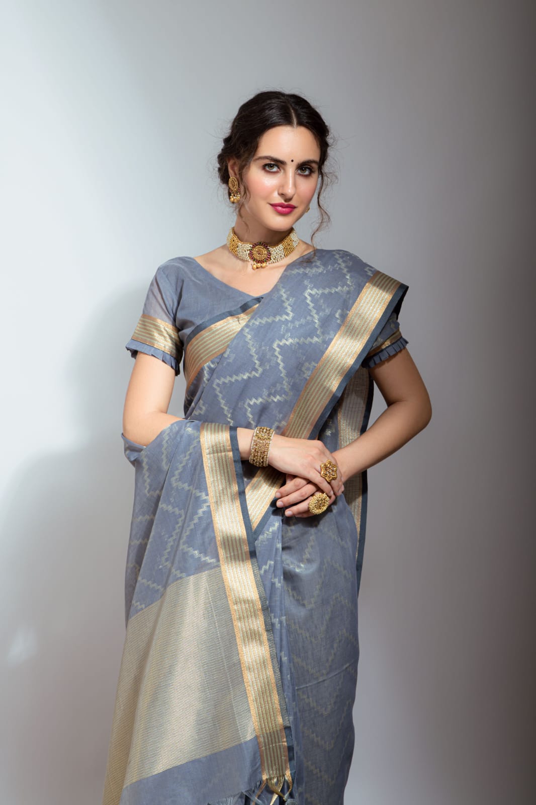 Pure Linen Silk Zari Woven Lehariya Pattern With Plain Zari Pallu And Border Saree