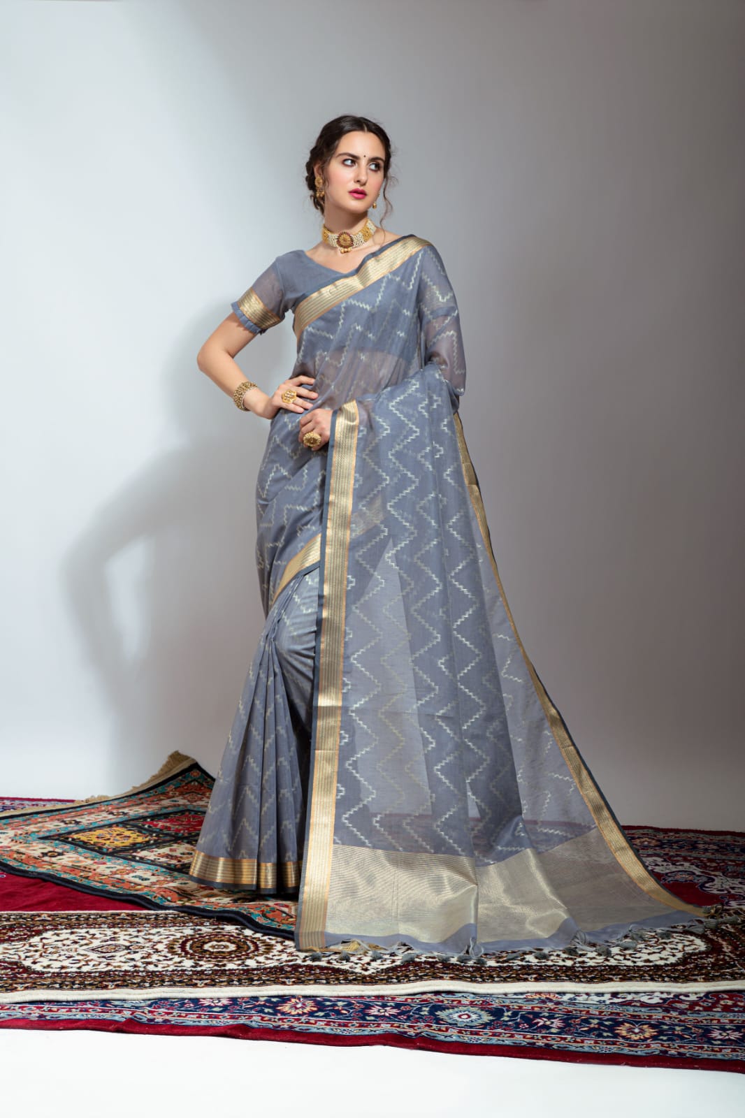 Pure Linen Silk Zari Woven Lehariya Pattern With Plain Zari Pallu And Border Saree