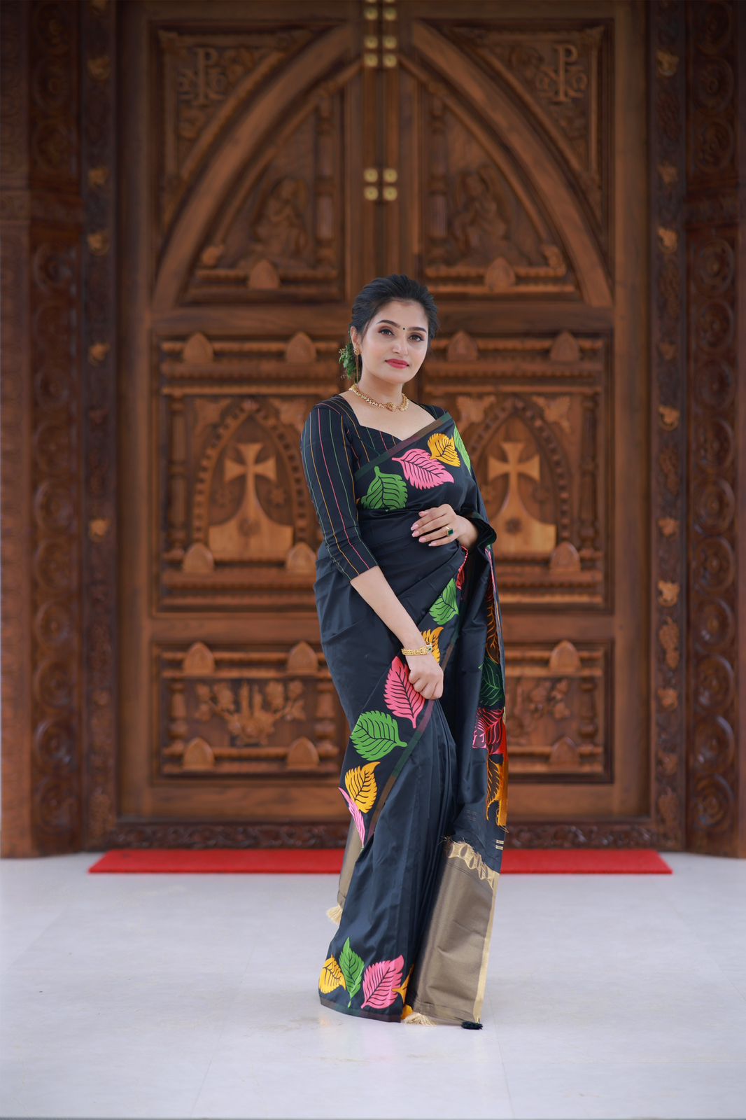 Pure Banarasi Silk All Over Multicolor Leaf Weaved With Rich Zari Palli Weaved Saree