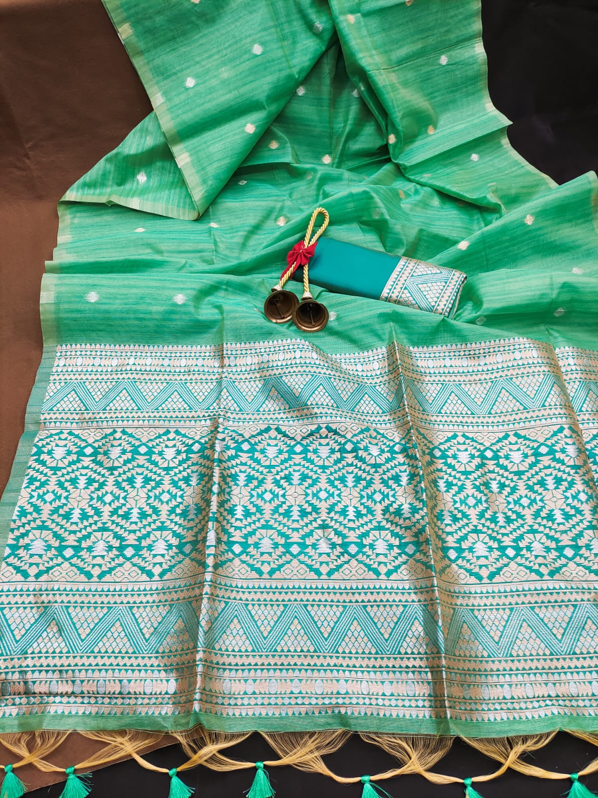 Tussar Silk Small Booti All Over With Fancy Meena Weaved Pallu Border Saree