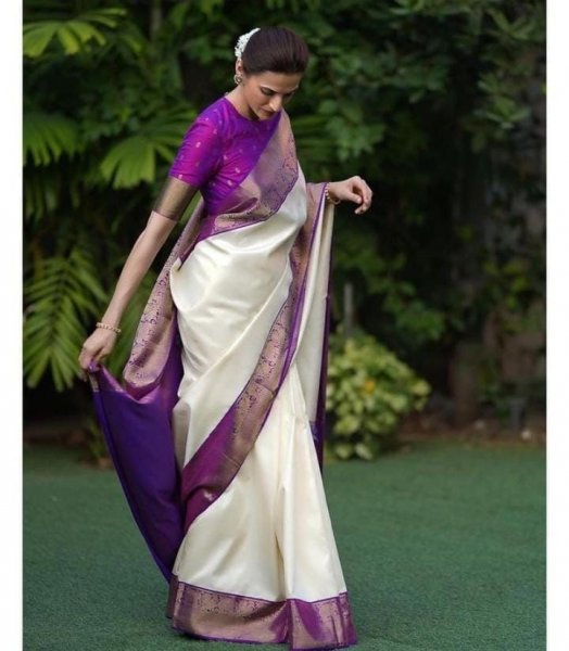 Image of Banarasi Silk Rich Zari Weaved Pallu With Wide Zari Border Saree