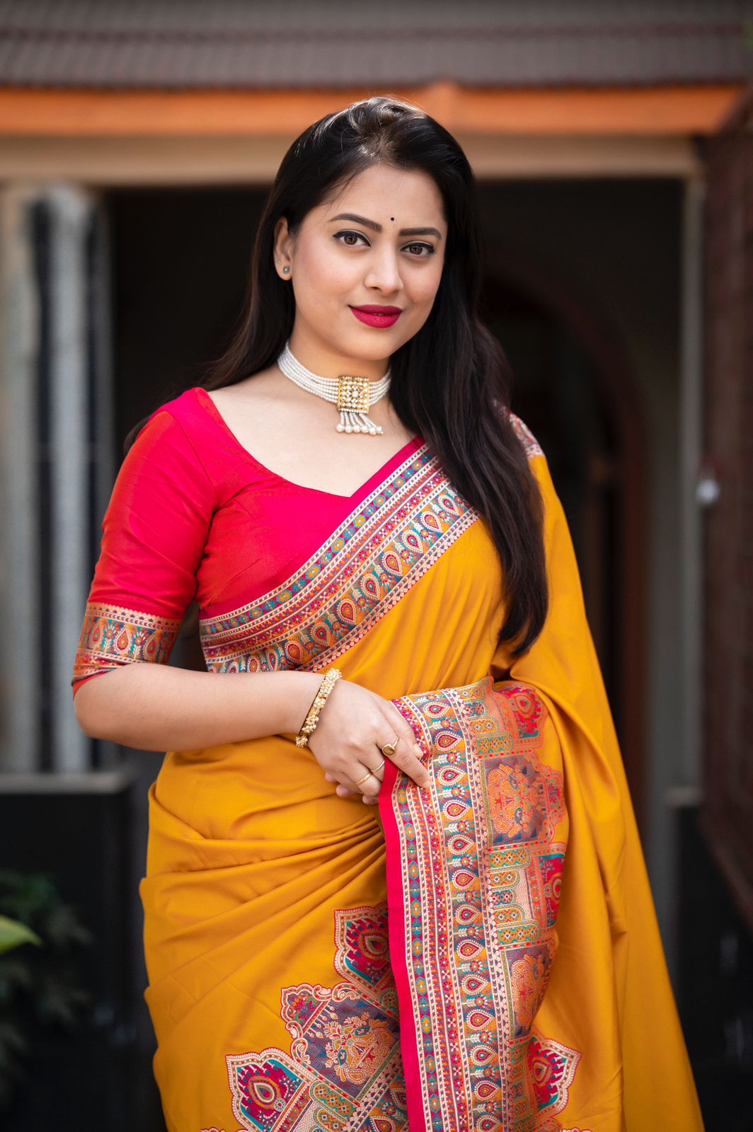 Banarasi Silk Kashmiri Pattern Rich Weaved Saree With Tasells On Pallu