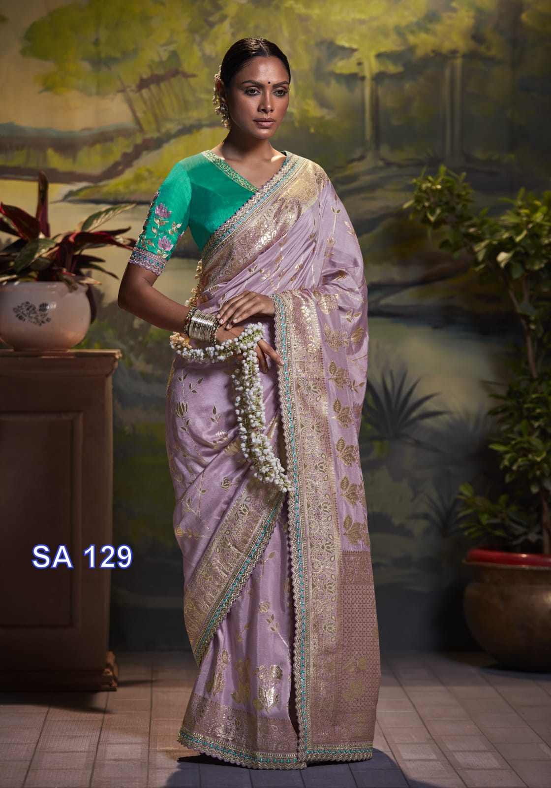 Lavender Pure Dola Silk Lehariya Zari Weaved And Zari Border Embroidered Blouse Piece Saree