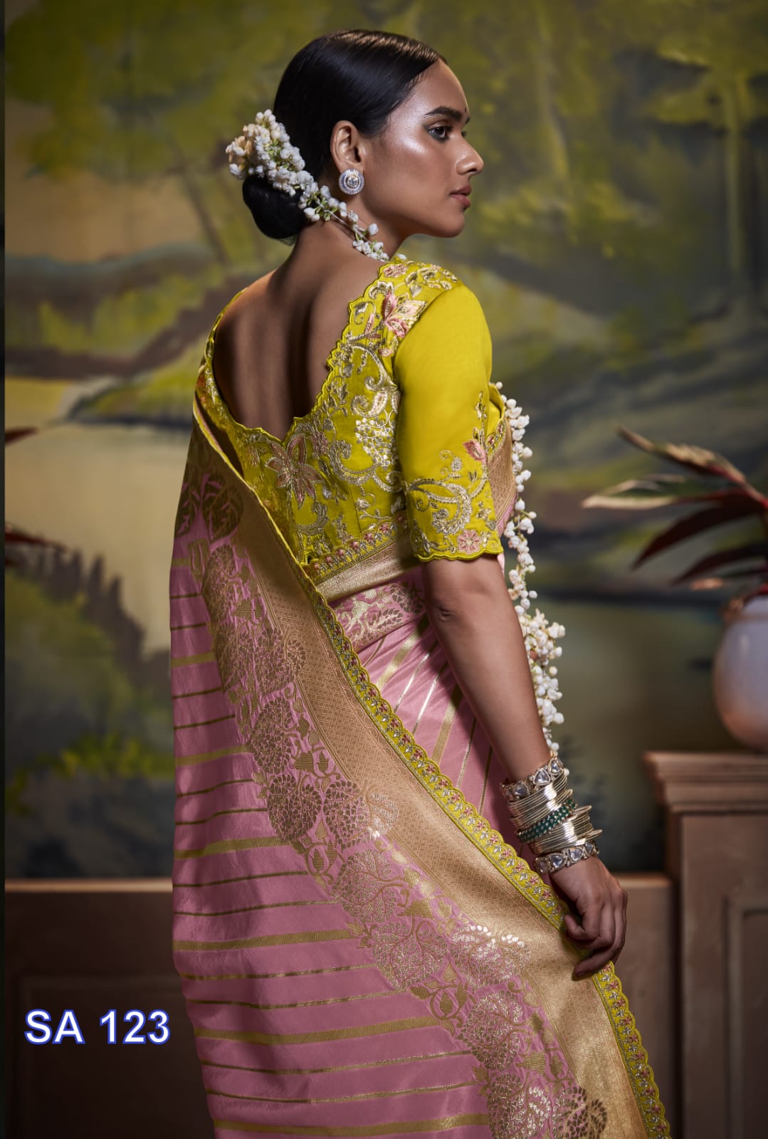 Pink Pure Dola Silk Lehariya Zari Weaved And Zari Border Embroidered Blouse Piece Saree