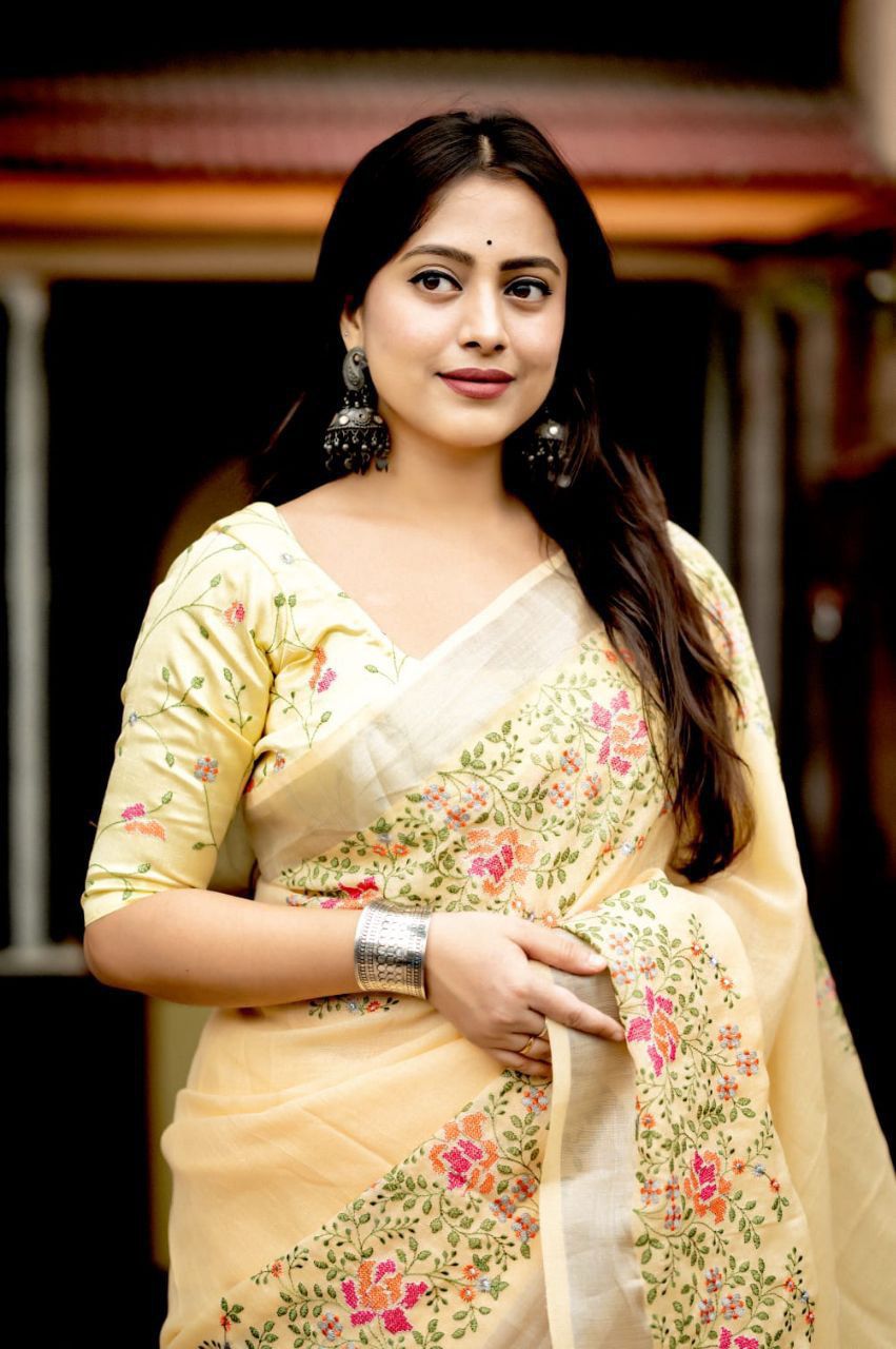 Yellow Pure Linen Hand Floral Embroidery Work Saree