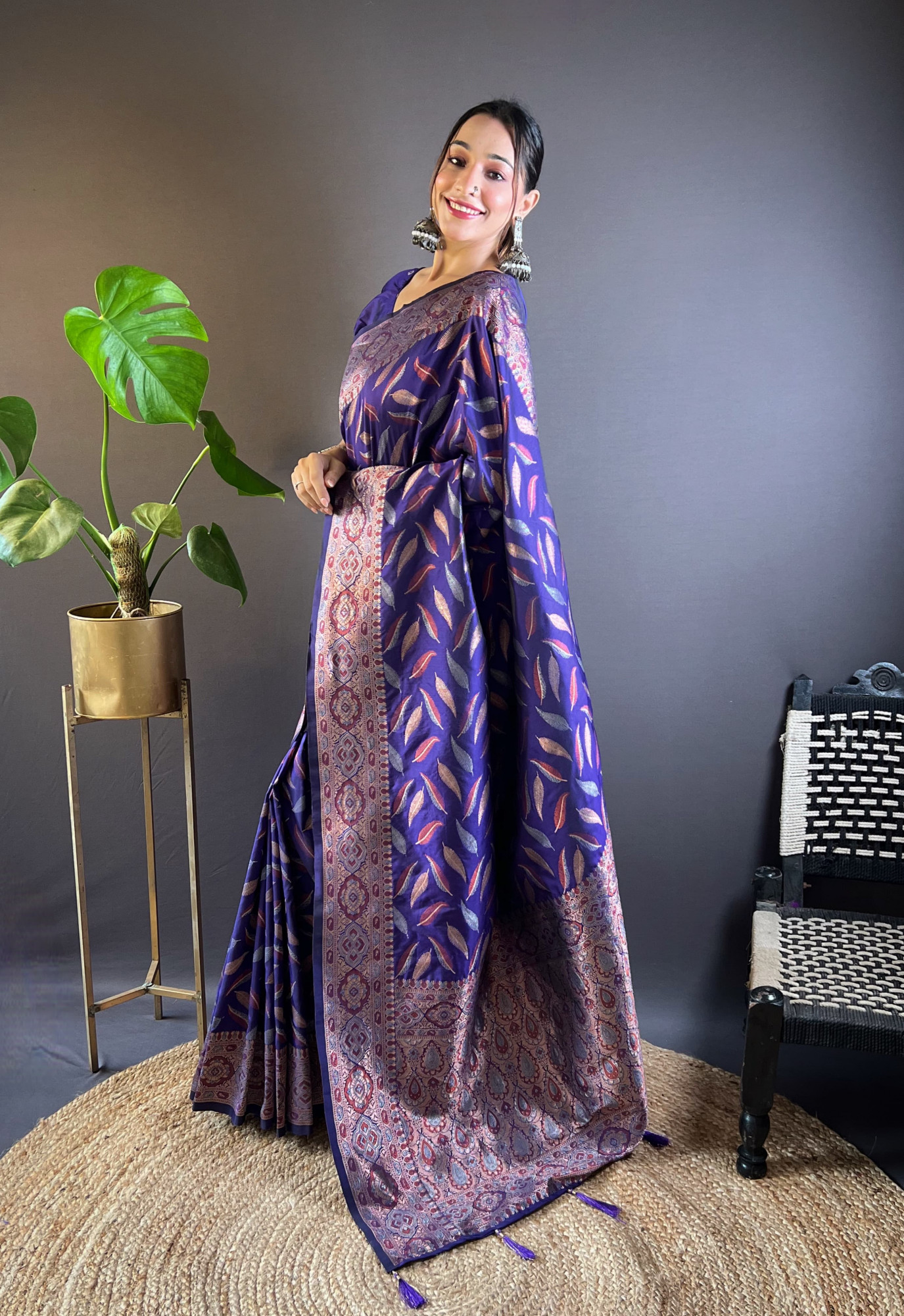 Royal Blue Banarasi Silk Zari Weaved Body Rich Pallu Border Saree