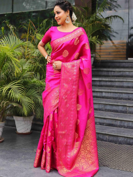 Image of Raani Banarasi Silk All Over Rich Zari Weaved Body Pallu And Border Saree