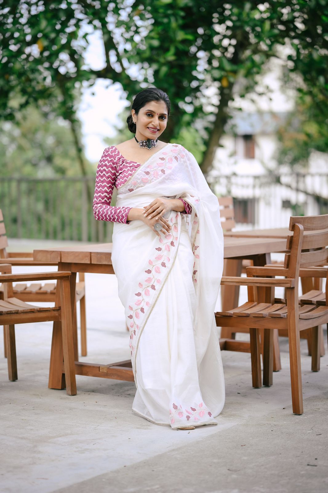 Ivory White Crush Georgette Embroidered On Border Saree With Blouse Piece