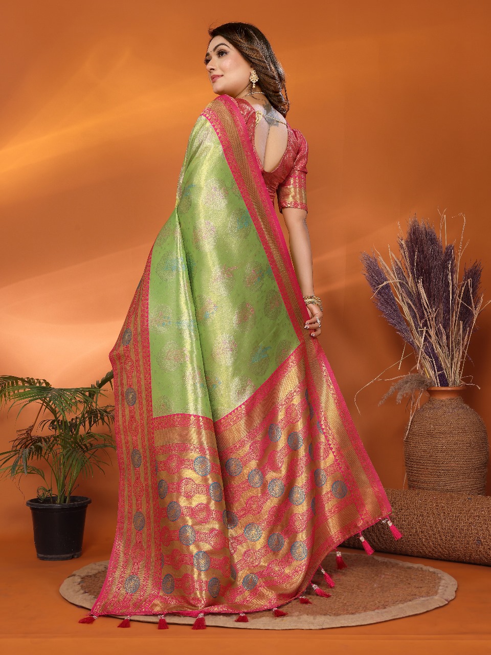 Mehendi Green Pure Banarasi Tissue Silk Rich Zari Weaved Paithani Border Saree