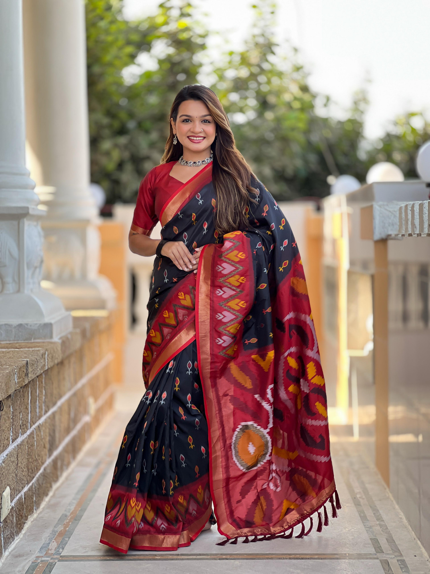 Black Soft Silk Ikkat And Patola Concept Weaved Contrast Pallu Saree