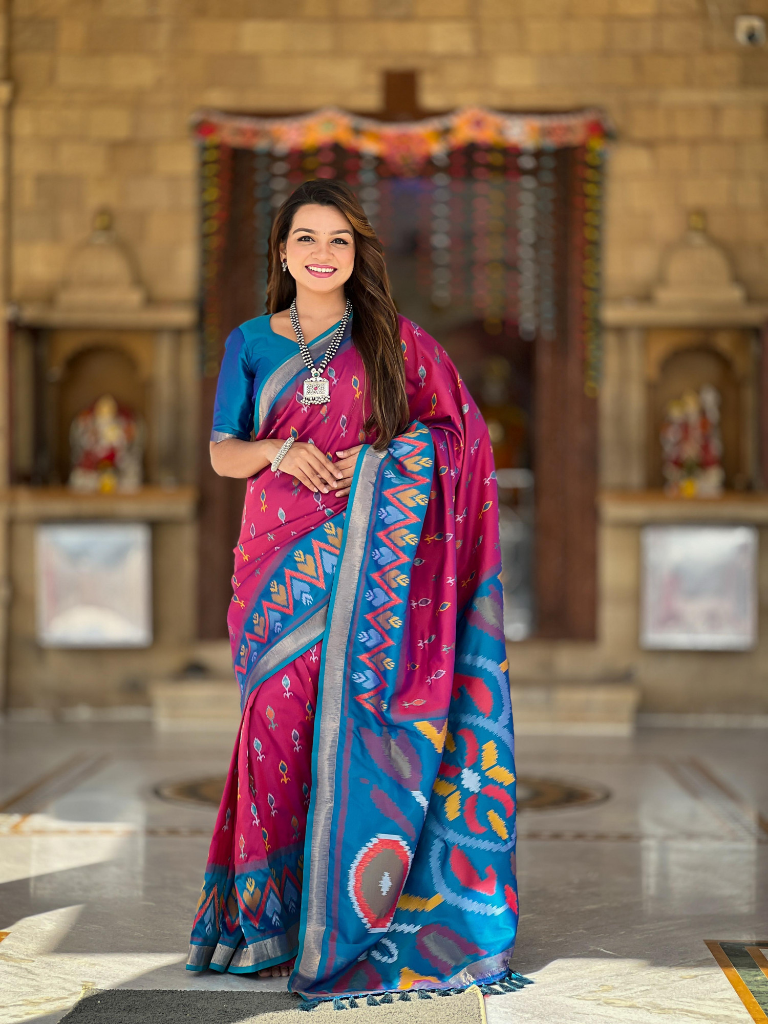 Purple Soft Silk Ikkat And Patola Concept Weaved Contrast Pallu Saree