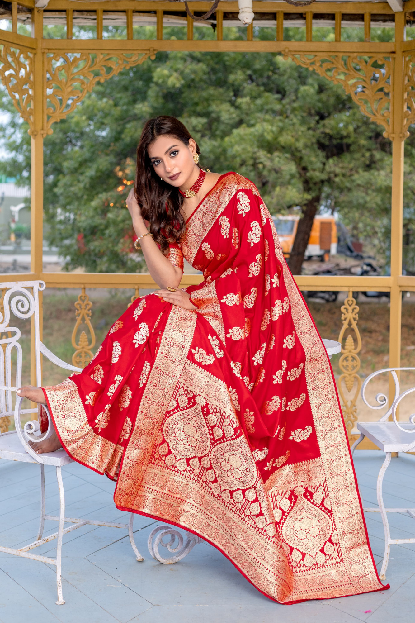 Red Pure Mushroo Banarasi Satin Silk Rich All Over Zari Weaved Saree