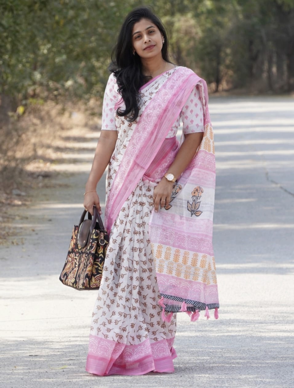White Pure Linen Digital Printed With Pink Border Saree