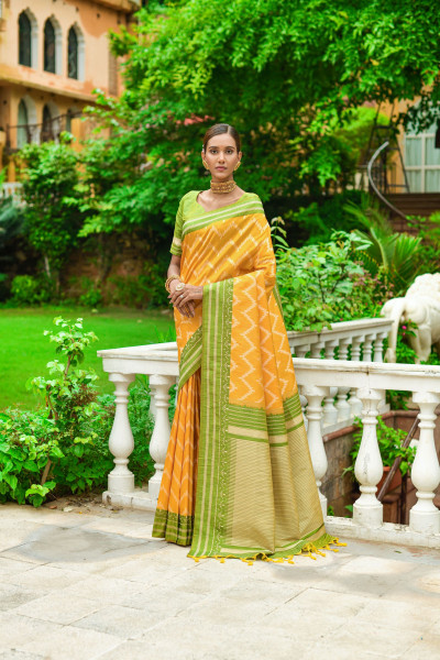 Image of Yellow Banarasi Silk Lehariya Contrast Rich Weaved Pallu Border Saree