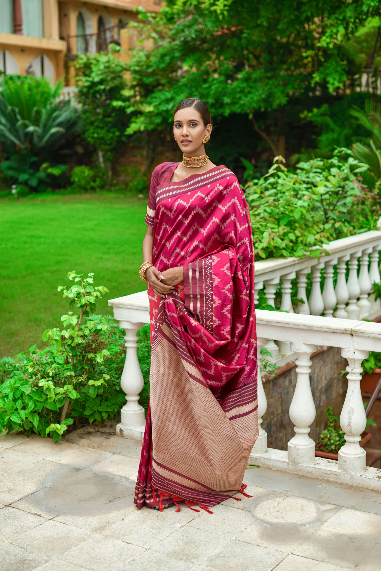 Magenta Banarasi Silk Lehariya Weaved Body Contrast Rich Weaved Pallu Border Saree