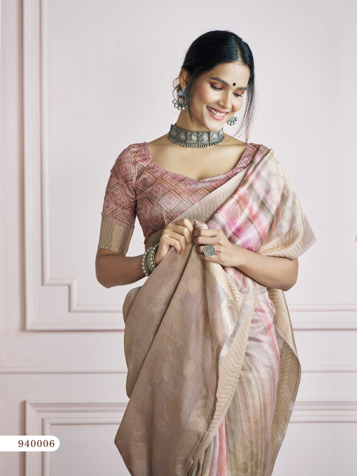 Baby Pink Shaded Pure Handloom Khadi Silk Digital Printed Saree