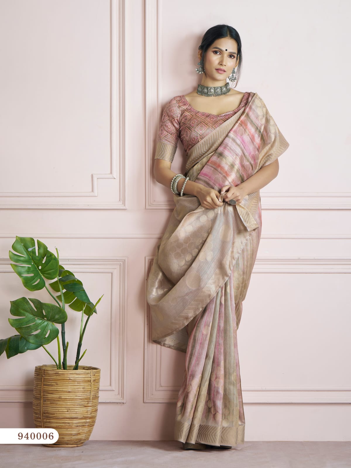 Baby Pink Shaded Pure Handloom Khadi Silk Digital Printed Saree