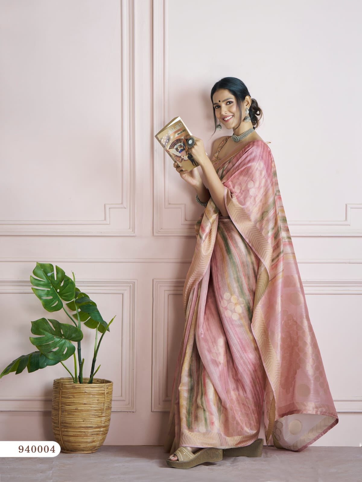 Pink Shaded Pure Handloom Khadi Silk Digital Printed Saree