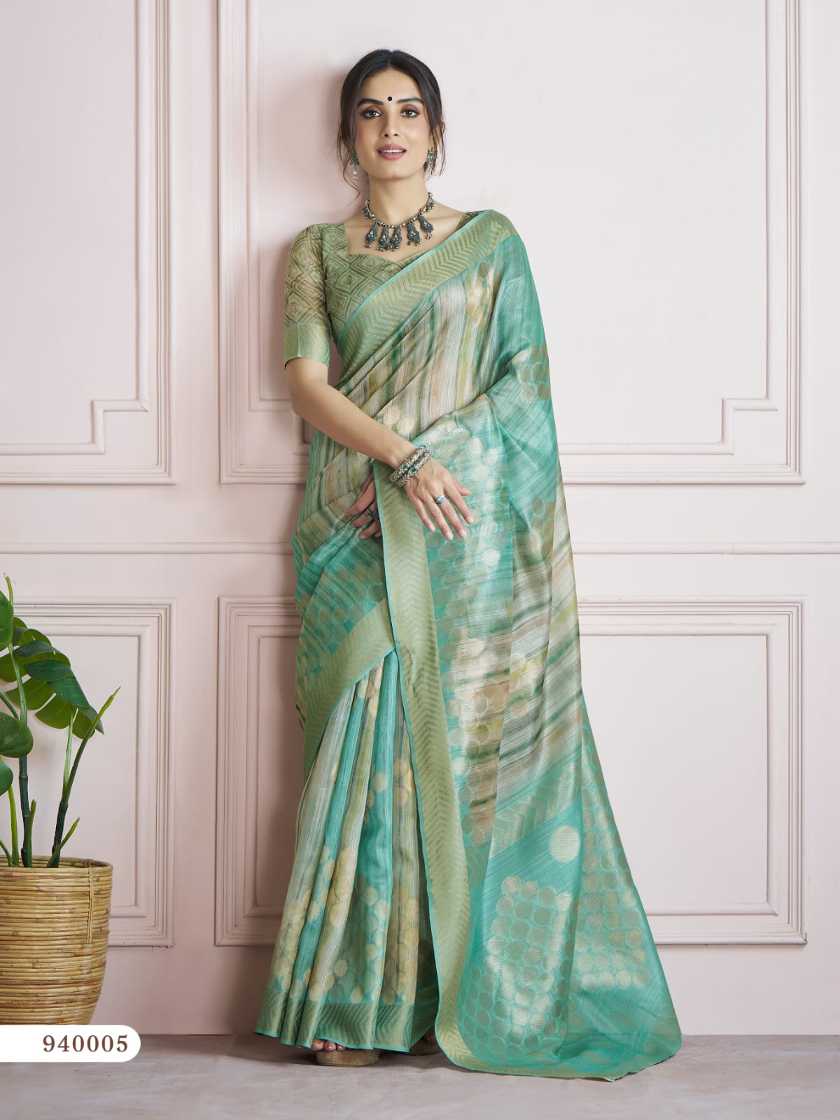 C-Green Shaded Pure Handloom Khadi Silk Digital Printed Saree