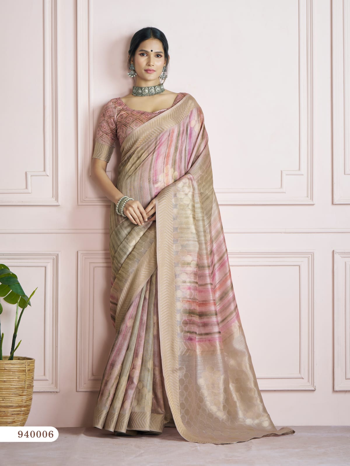 Baby Pink Shaded Pure Handloom Khadi Silk Digital Printed Saree
