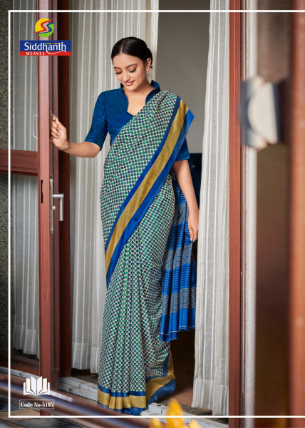 Image of Jade Green Mulberry Silk Digital Printed Saree With Contrast Border Blouse