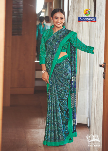 Image of Green Mulberry Silk Digital Printed Saree With Contrast Border Blouse