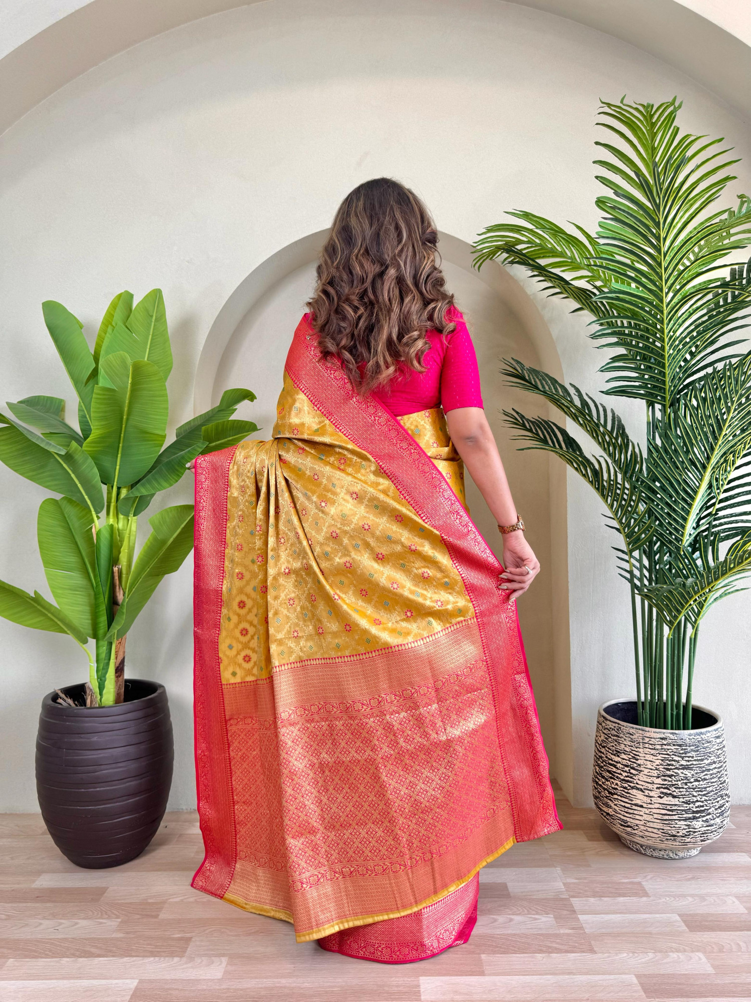 Yellow Pure Tissue Silk Zari Meenakari Weaved Jaal Body Saree