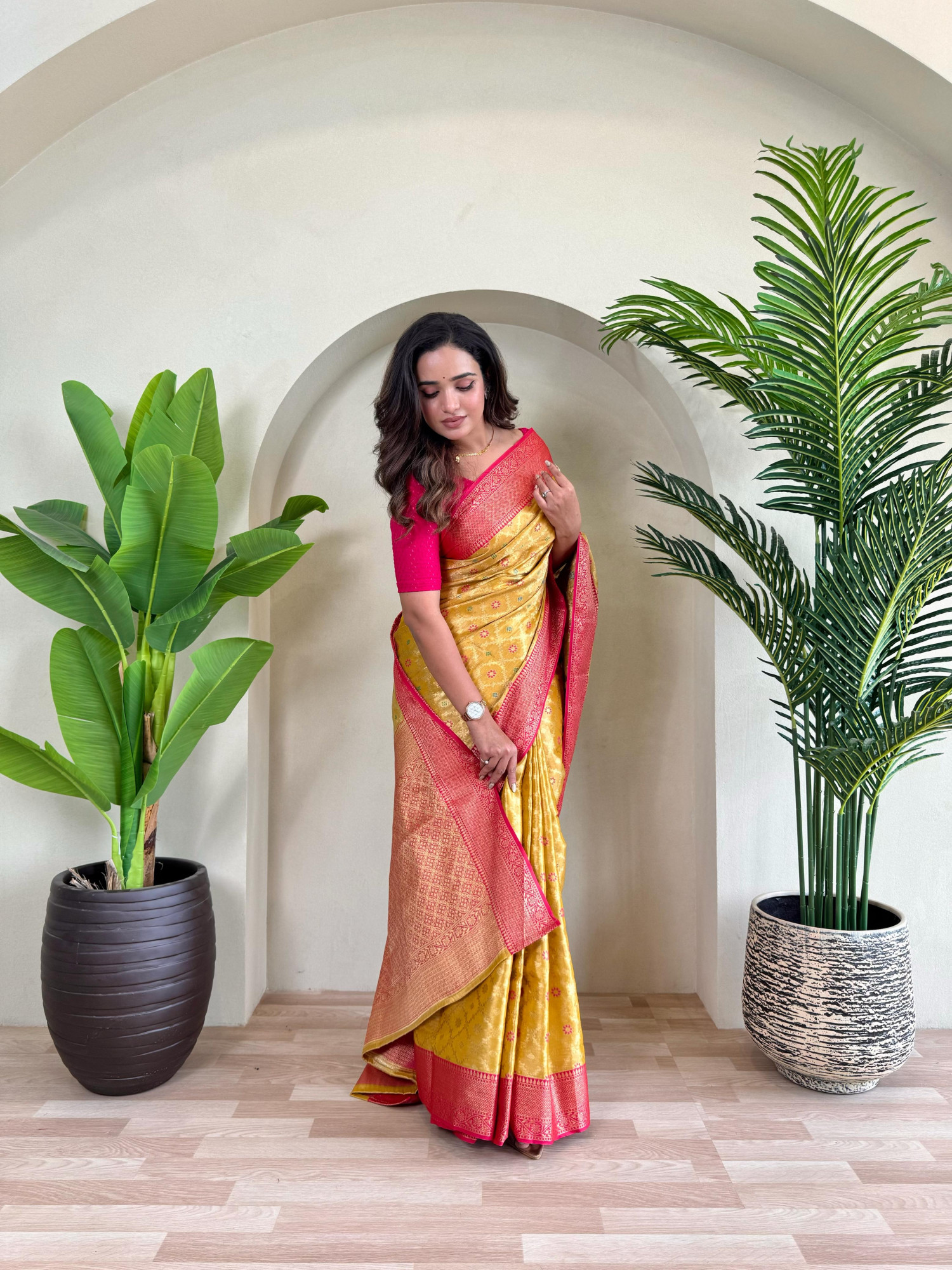 Yellow Pure Tissue Silk Zari Meenakari Weaved Jaal Body Saree