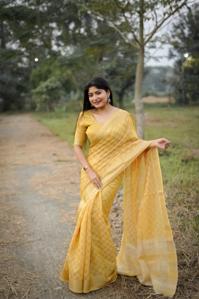 Image of Yellow Soft Kalyani Silk All Over Weaved Zari Check With Rich Pallu Border Saree