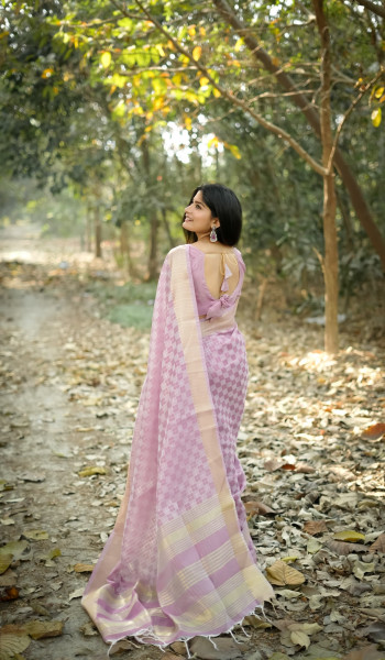 Image of Lavender Soft Kalyani Silk Zari Weaved Check Rich Pallu Border Saree