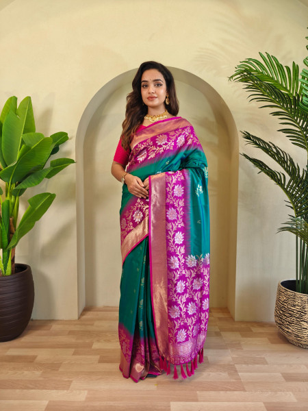 Image of Jade Green Banarasi Silk Dual Tone Zari Weaved Contrast Pallu Designer Border Saree