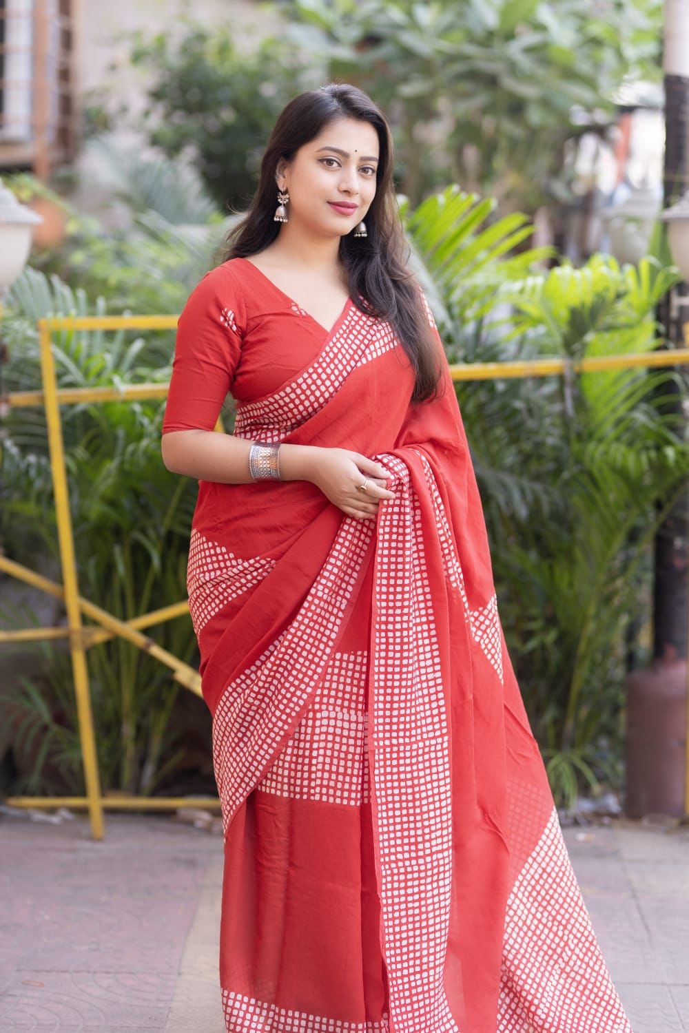 Red Pure Chanderi Cotton Batik Printed Saree
