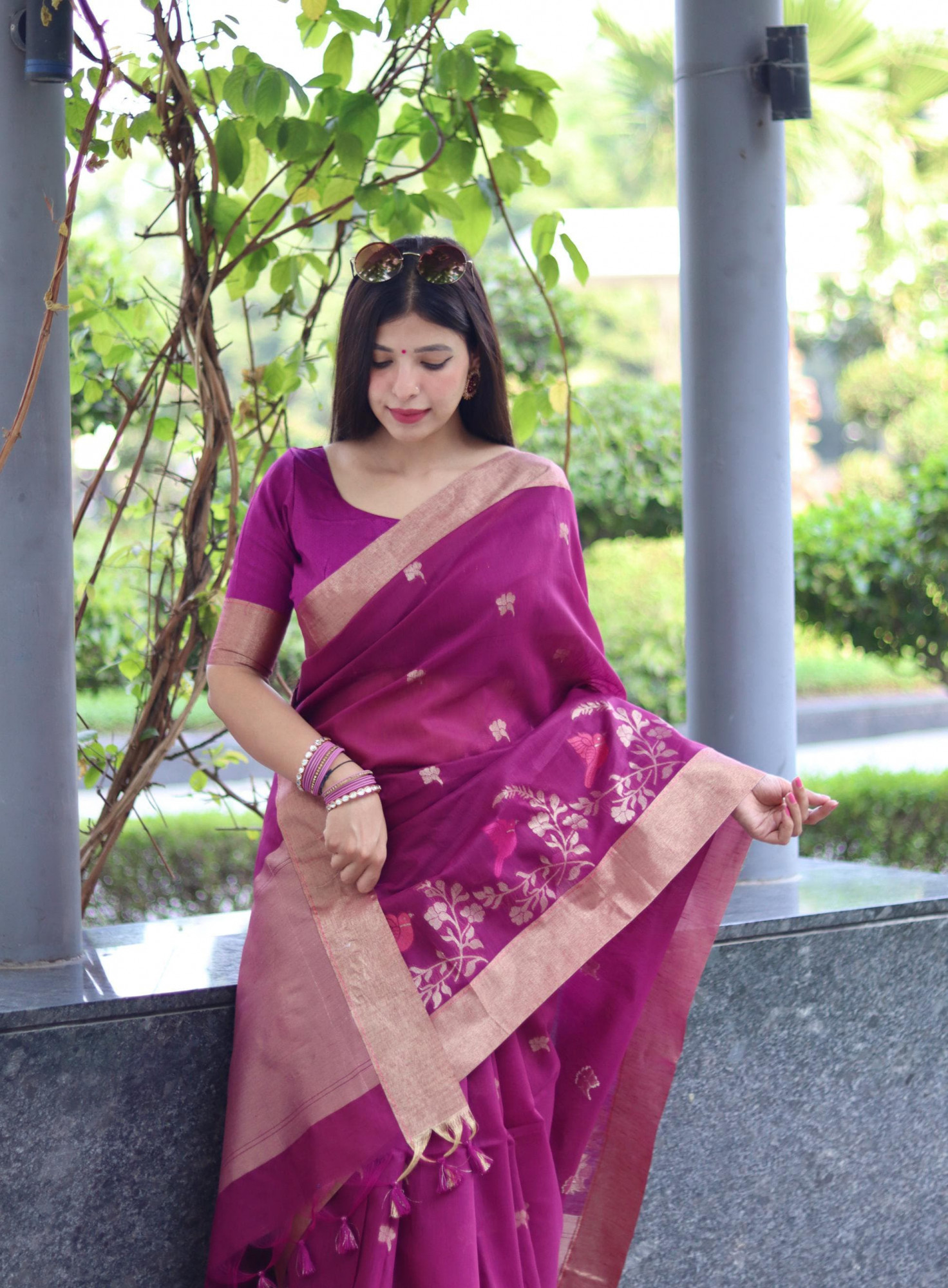 Purple Pure Linen Jamdani Style Floral Resham Weaved Saree