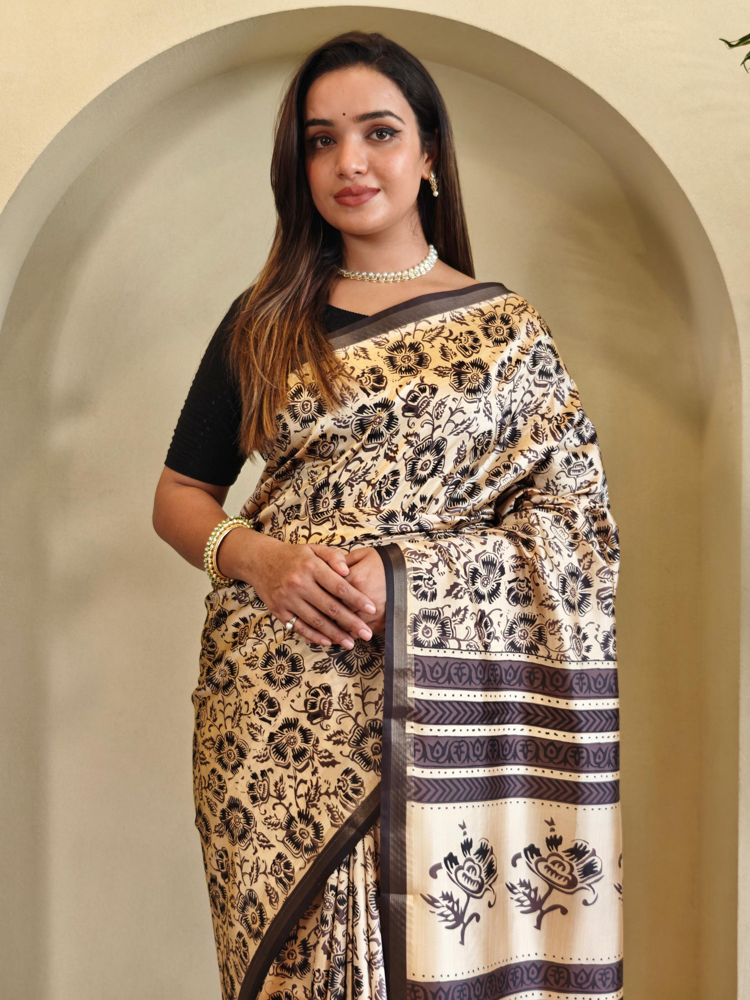 Cream Pure Dola Viscose All Over Digital Printed With Zari Border Saree
